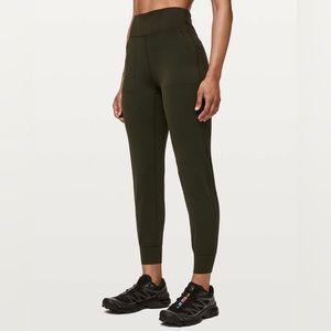 Lululemon Align Jogger (first release) in Dark Olive size 4 25”